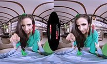 VR секс-вечеринка с миниатюрными исполнителями